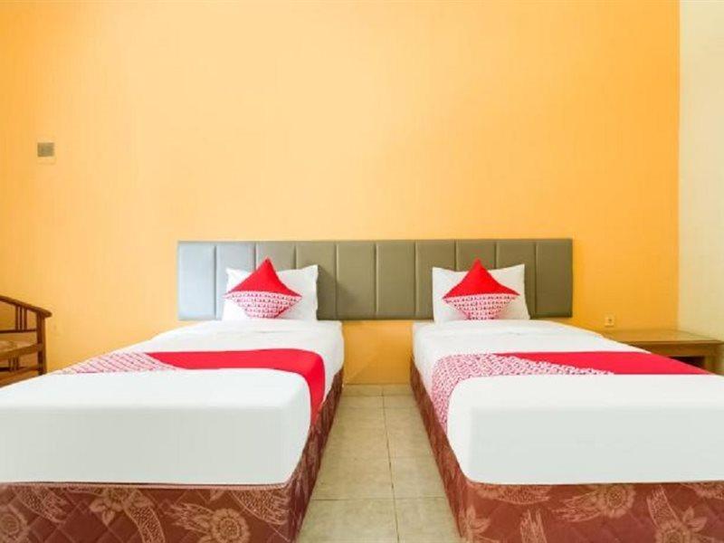 Wisma Langen Werdhasih Semarang Exteriör bild