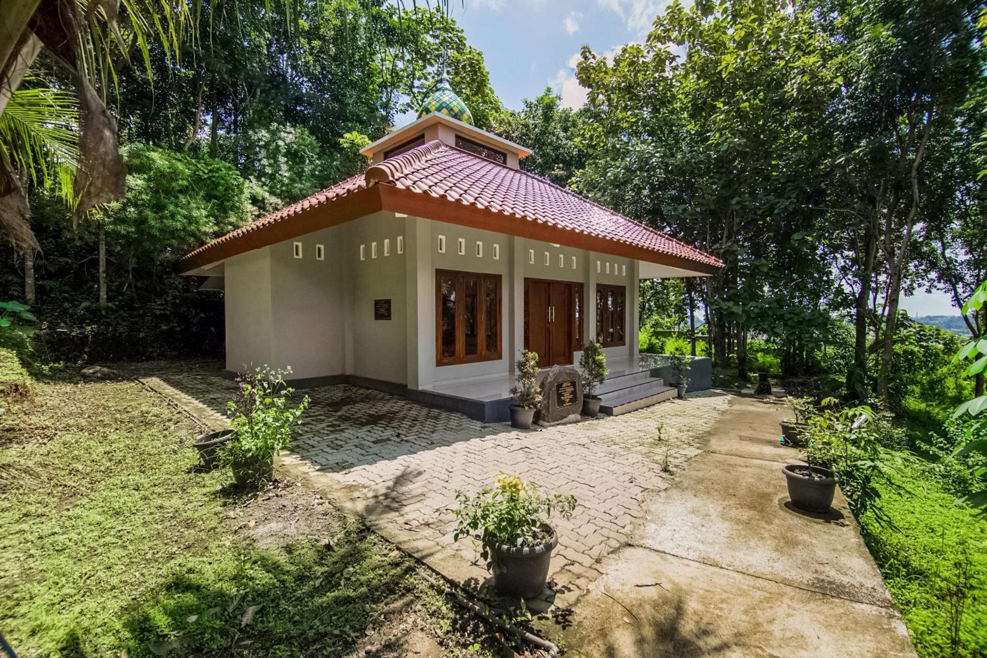 Wisma Langen Werdhasih Semarang Exteriör bild